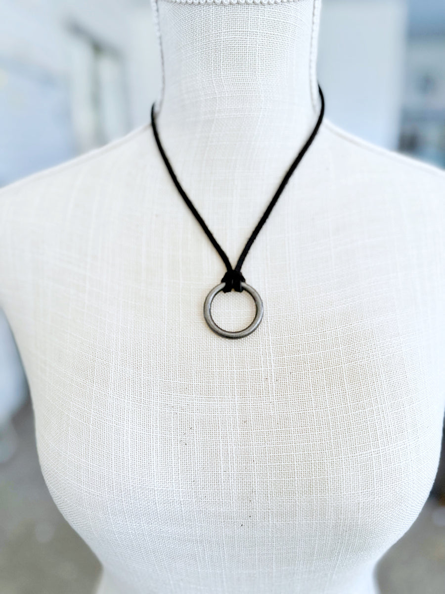 Brushed Silver O-Ring on Black Leather Necklace – Boho By Design